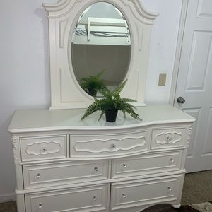 Sweetheart dresser & Bunk bed
